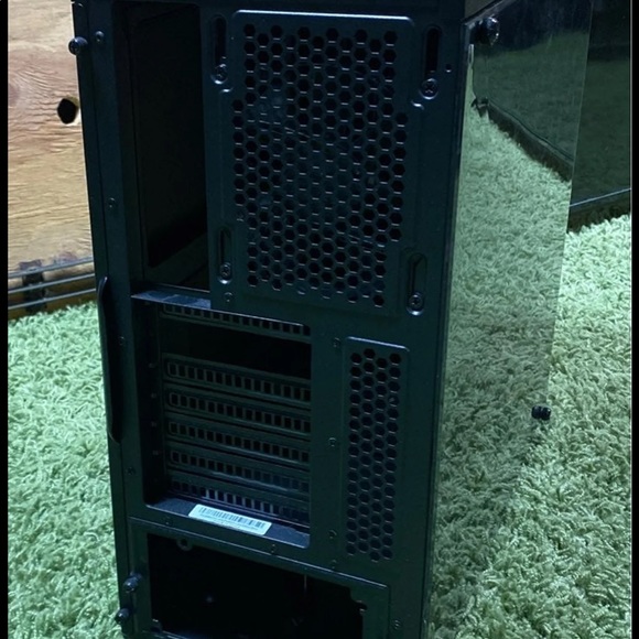 Cooler Master computer tower case - Picture 8 of 8